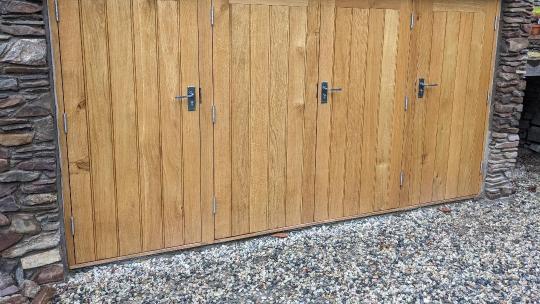 Custom oak doors devon