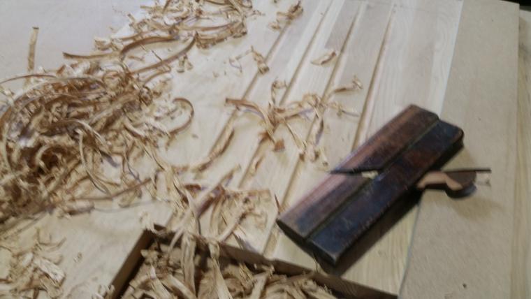 drainage groves in a wooden worktop